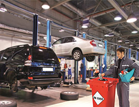 Teaser P. Henkel auf den Münchner Gefahrguttagen KFZ Werkstatt und Gefahrgutbehälter